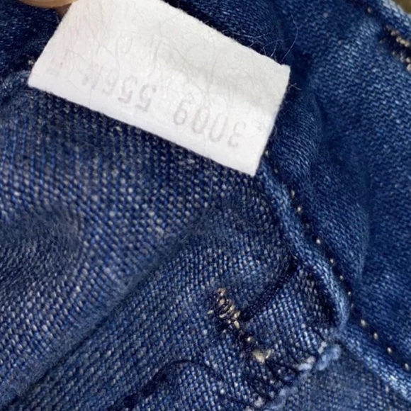 80's Vintage LEVIS womens high waisted pleated front denim blue jeans 28” Waist - Picture 12 of 12